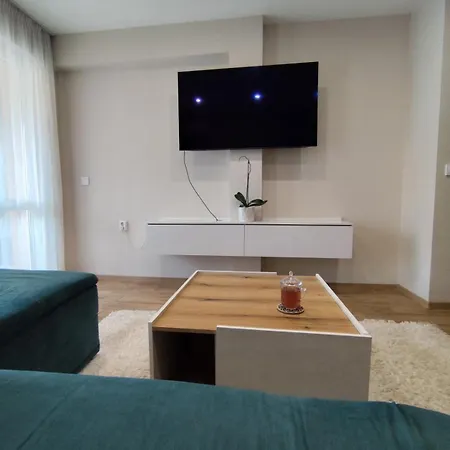 Sofia With Balcony & Free Parking Пловдив