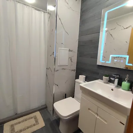 Sofia With Balcony & Free Parking * Пловдив