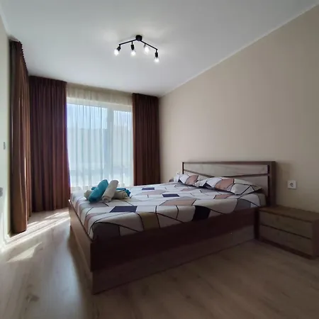Sofia With Balcony & Free Parking * Пловдив
